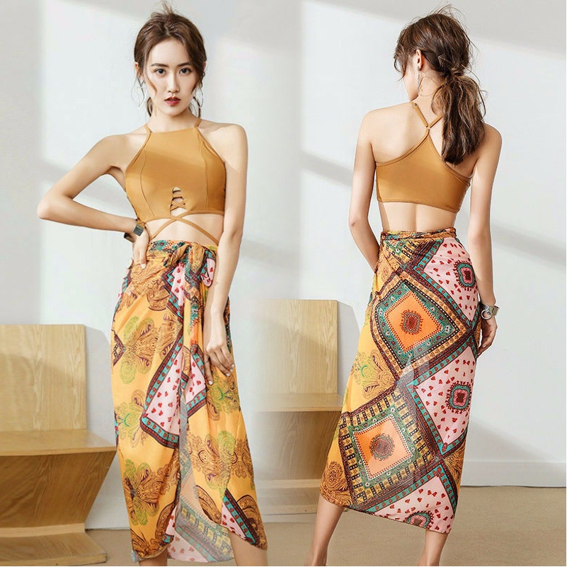 Set Đồ Bơi Màu Sắc Xinh Xắn Dành Cho Nữ