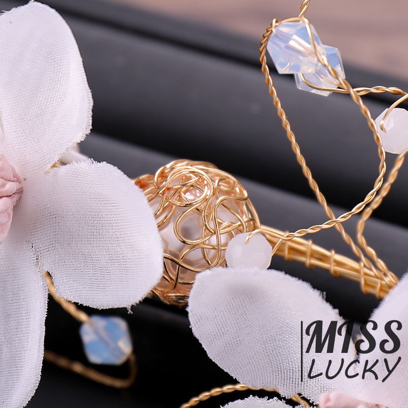 Set vòng hoa và đôi khuyên tai phong cách Hàn Quốc thanh tú cho bé