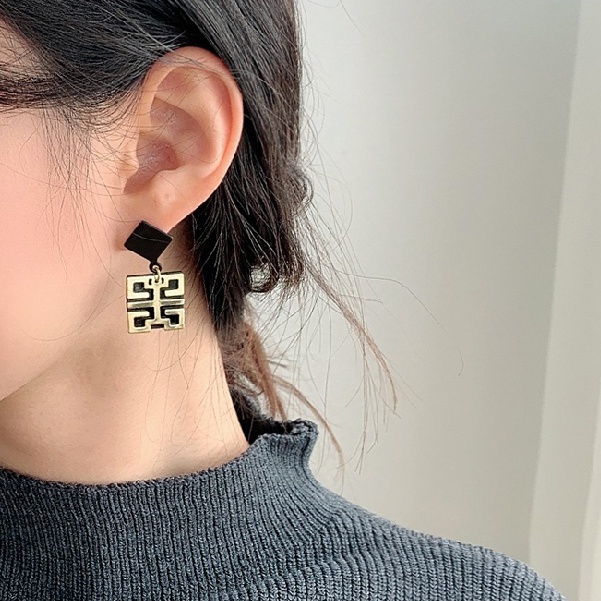 Khuyên tai màu đen nhiều phong cách tùy chọn kiểu Hàn Quốc retro