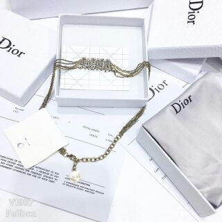 Choker chữ Jadior đính đá