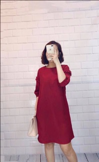 Váy xuông đỏ mẹ và con