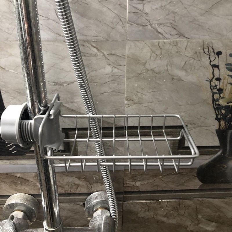 Giỏ inox gắn vòi rửa bát