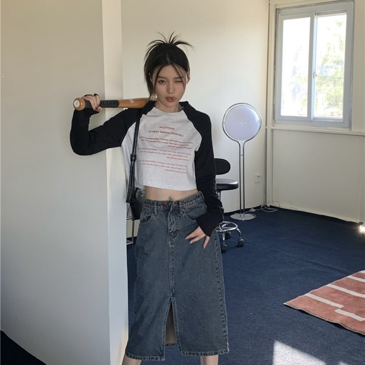 Áo thun SUXI croptop tay dài dáng rộng in chữ phối màu cá tính