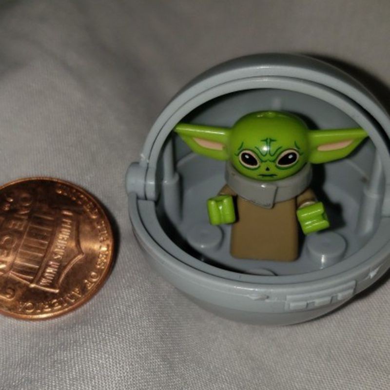 Đồ Chơi Xếp Hình Tay Xoay Hình Yoda Cho Bé