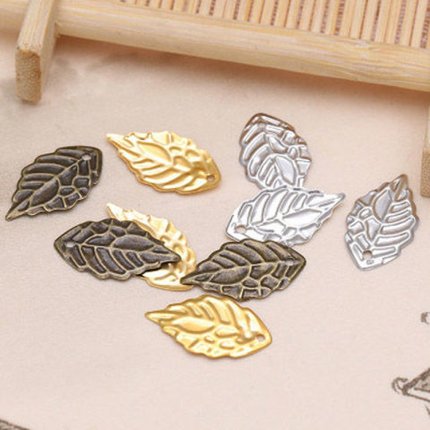 Set 20 phụ kiện kim loại kiểu chiếc lá dập nổi dùng làm đồ trang sức hoa tai dây chuyền thủ công
