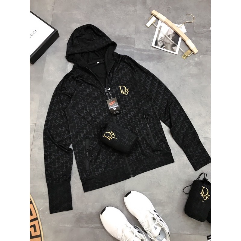 ÁO CHỐNG NÓNG NAM NŨ HOẠ TIẾT XỊN XÒ | BigBuy360 - bigbuy360.vn