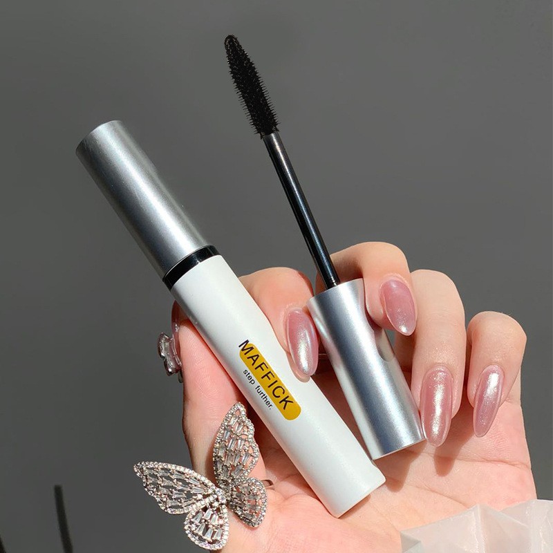 Mascara Chuốt Mi 3D Chống Nước Lâu Trôi Tiện Dụng Chất Lượng Cao MAFFICK