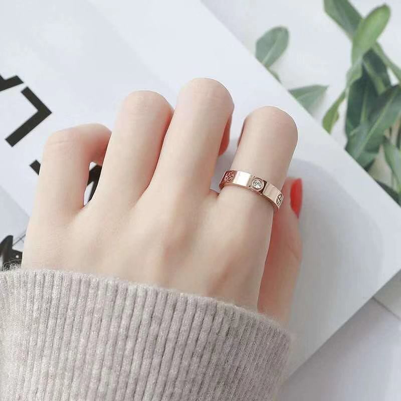 > Nhẫn Kajia màu 18K không phai bản rộng và hẹp của cặp đôi kim cương cổ điển nam nữ tặng người nổi tiếng cùng đoạn <