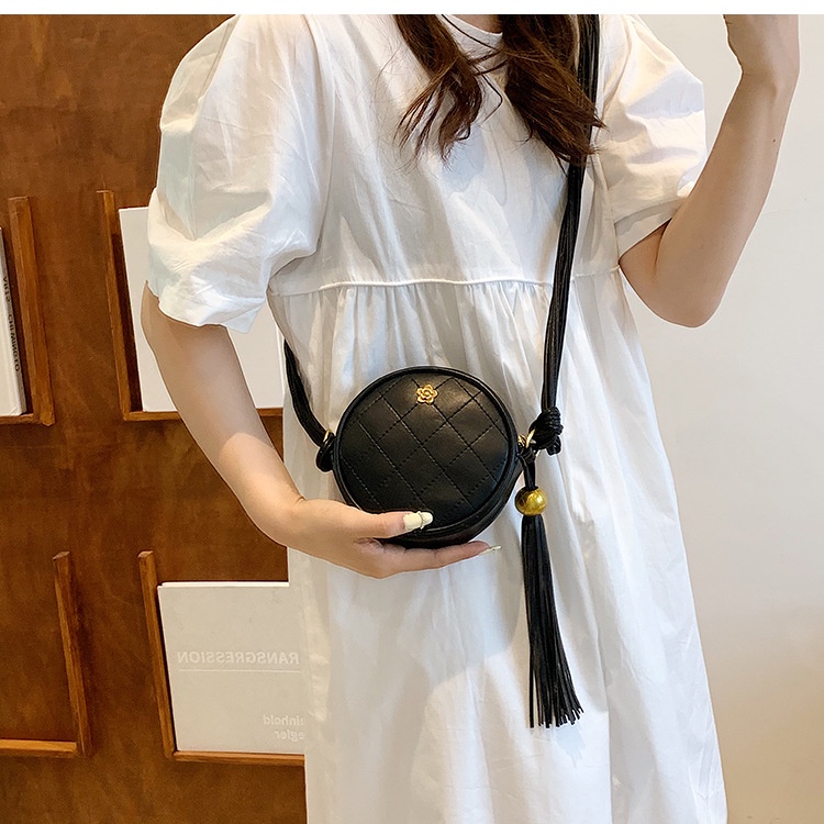 Túi Đeo Vai Hình Tròn Cỡ Nhỏ Phối Tua Rua Thời Trang Cho Nữ