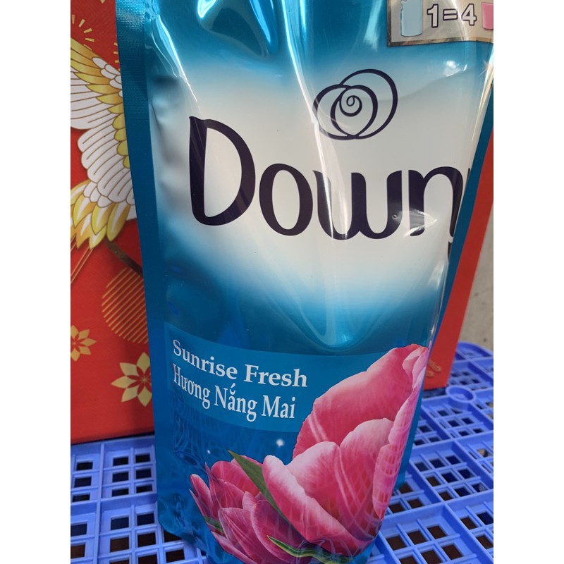 Nước Xả Vải Downy Hương Nắng Mai 1,5L