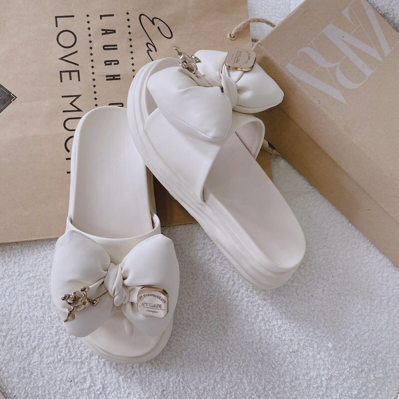 DÉP BÁNH MÌ NƠ GẤU NHẬP QUẢNG CHÂU ( D1781 D1782 D1783 )