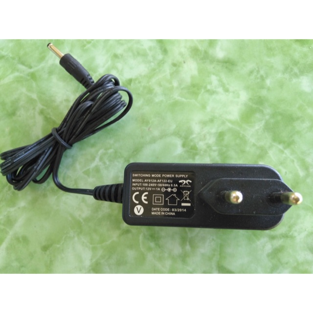 Adapter 12V - 1A