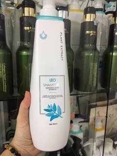 Dầu gội đầu cao cấp Leo 800 ml