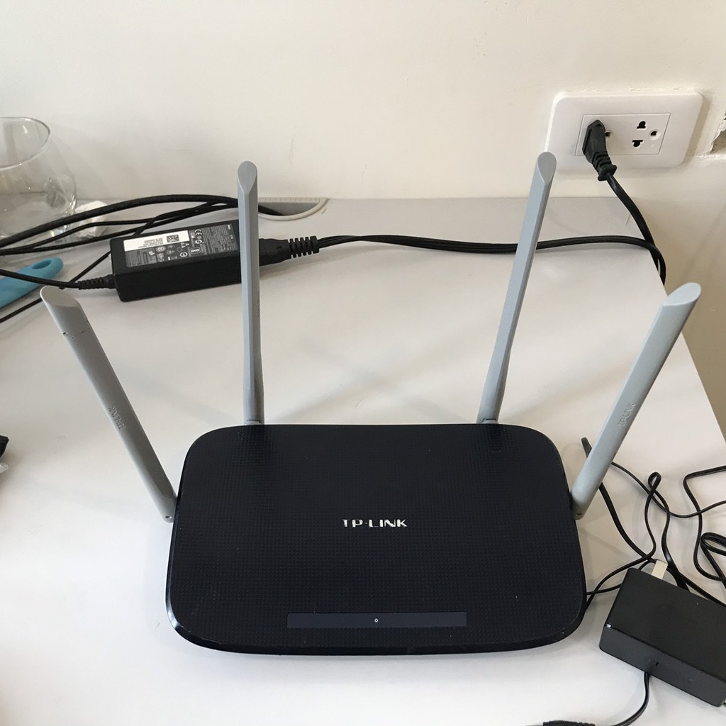Bộ Phát Wifi 4 Râu TP-link WDR6300 - Hai băng tần AC1200