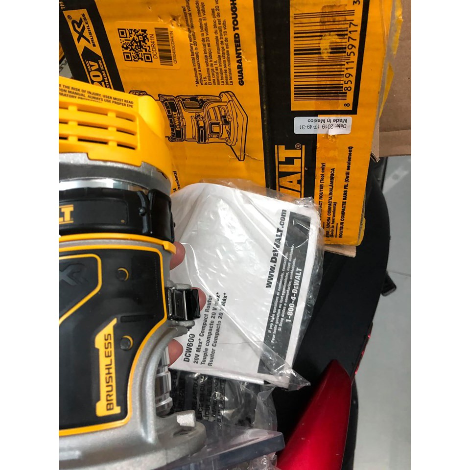 MÁY PHAY DEWALT DCW600B 20V