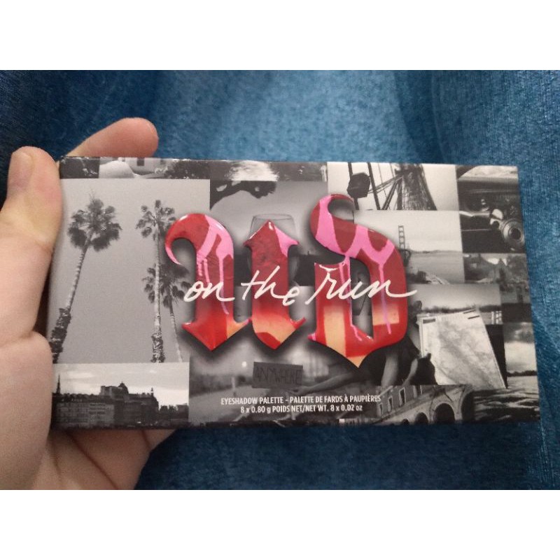 Bảng phấn mắt Urban Decay on the run