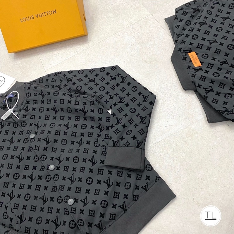 Áo Khoác Bomber Lv Nhung