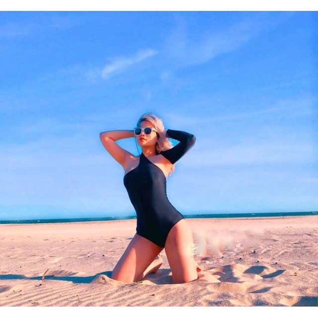 [HÌNH THẬT] Set bikini, bodysuit tay dài đen sành điệu | BigBuy360 - bigbuy360.vn