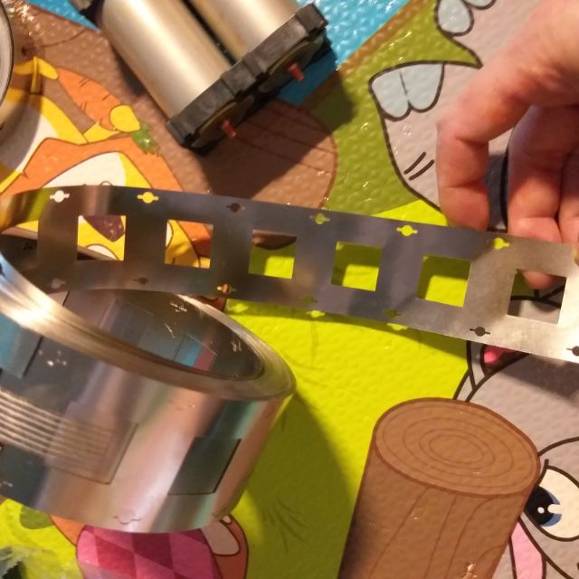 Kẽm nối đôi pin 32650( 0.5met)