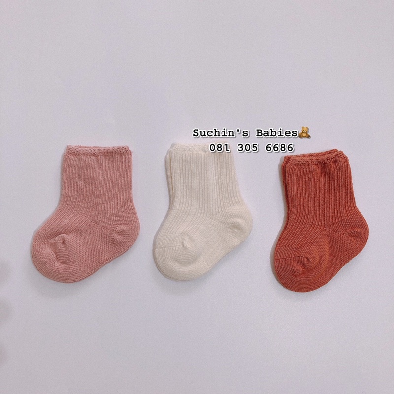 Set tất trơn 3 đôi cho bé Suchin TKID0016