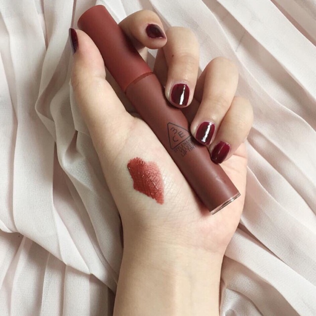 Son 3CE Velvet Lip Tint màu Taupe