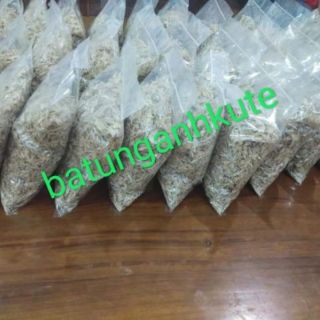 Cá khô lạt hồ Sê san
