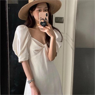 Váy thiết kế dài tay bồng xoắn ngực đi biển size từ S đến L (40kg đến 60kg), đầm trắng dáng dài tôn dáng tôn da