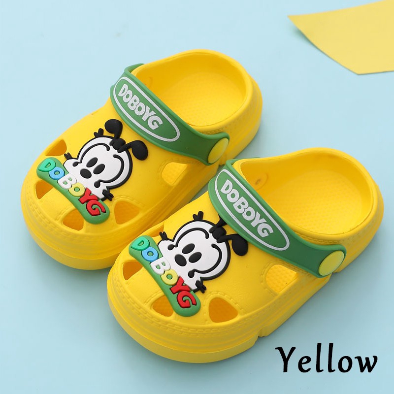 (Ready Stock)Boys and Girls Cartoon Crocs Shoes Non-slip Home Slippers