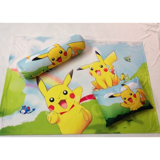 Vỏ gối và chăn Pikachu