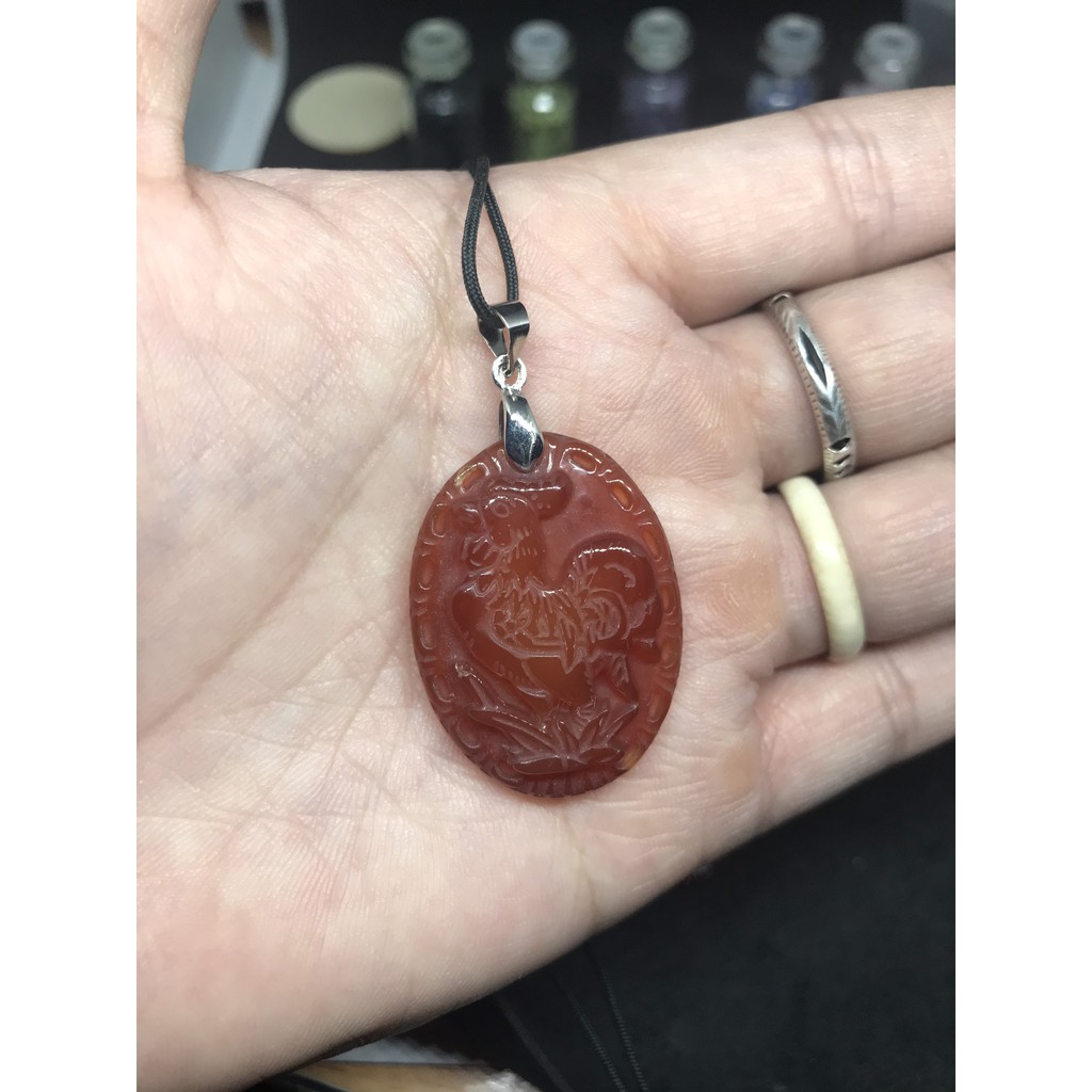 Mặt dây con giáp mã não đỏ Red Agate