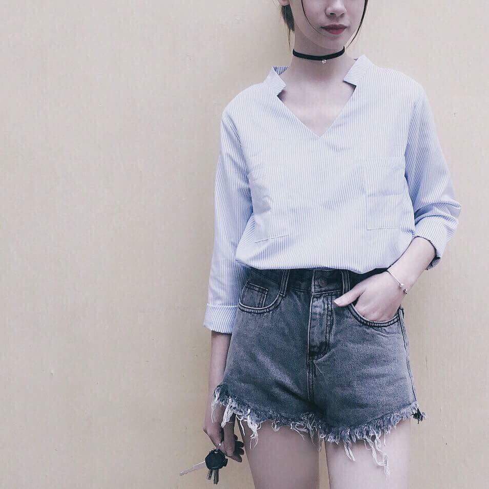 ÁO SỌC CỔ CHỮ V