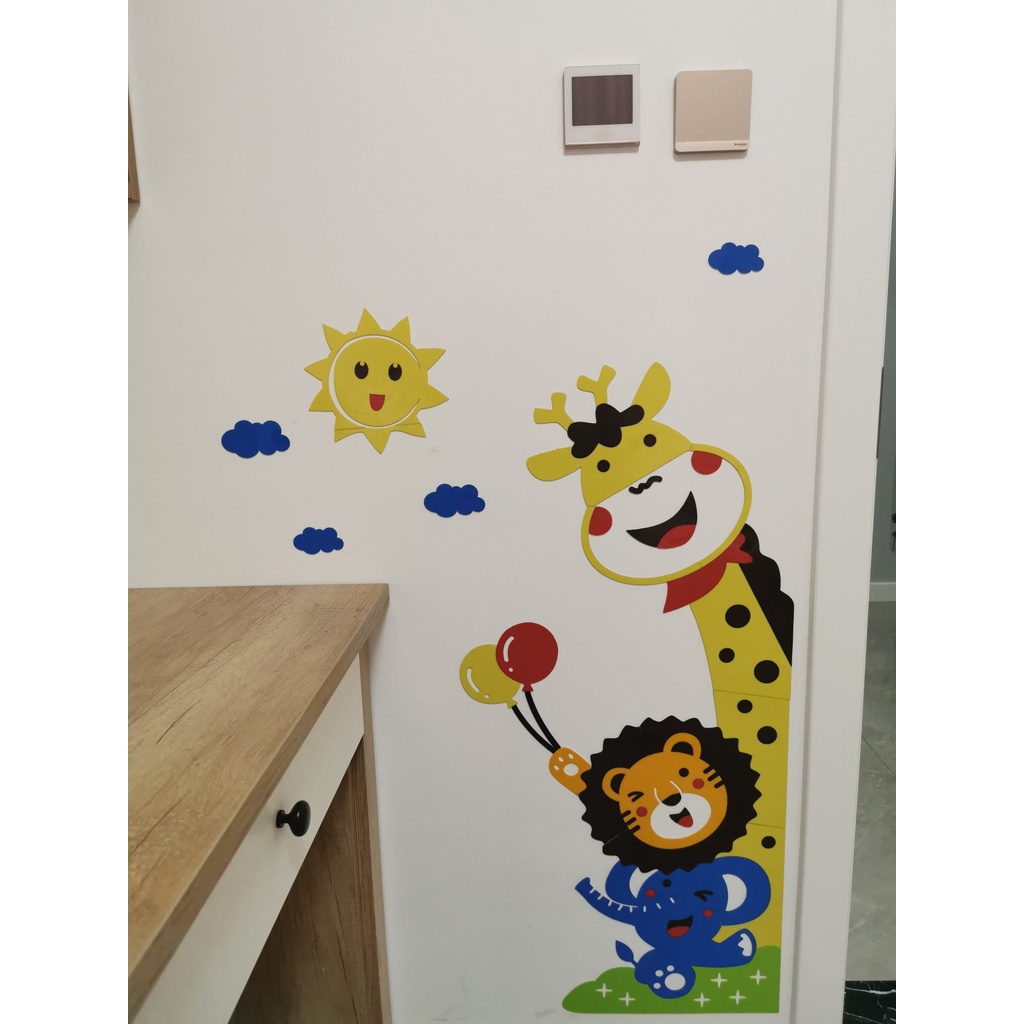 Tranh dán tường mica 3d decor khổ lớn hoạt hình các bạn thú nhỏ dễ thương Nhiều Size - EPeBen