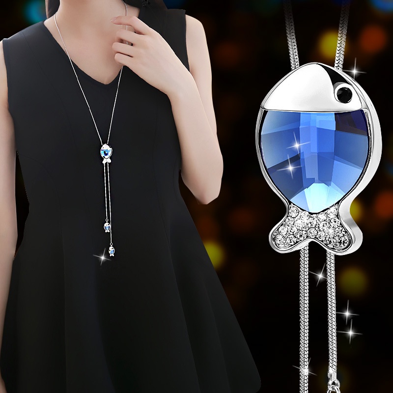 Dây chuyền nữ áo dài kiểu con cá vô cùng xinh đẹp, quyến rũ, tạo nên điểm nhấn cho bạn lúc đi chơi cùng bạn bè