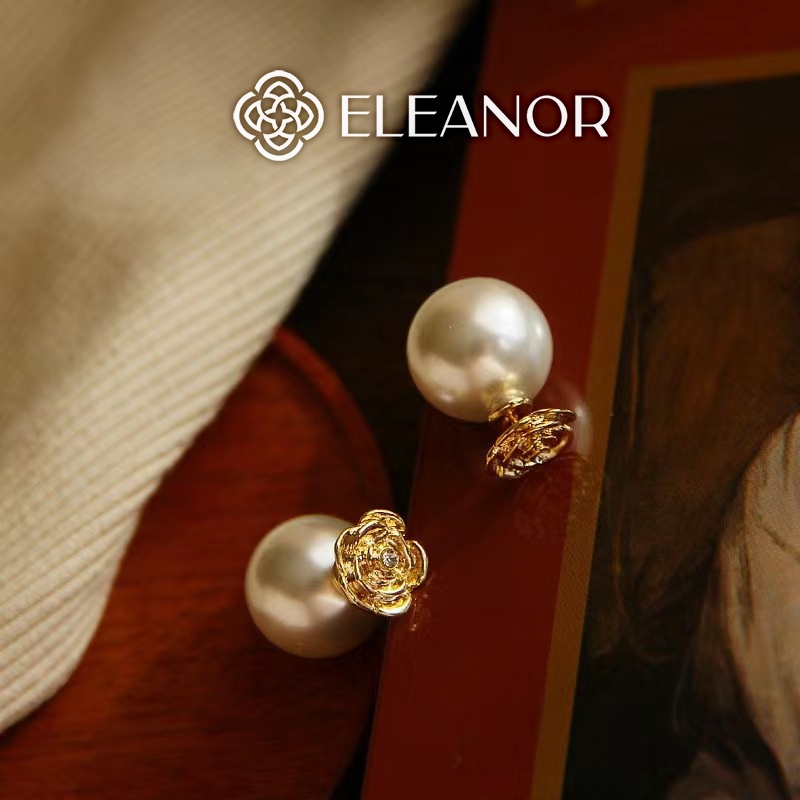 Bông tai nữ ngọc trai nhân tạo Eleanor Accessories mặt bông hoa gắn sát tai phụ kiện trang sức 2582