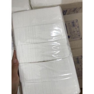 Bông gòn cắt sẵn quick nurse 6x6 cm