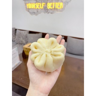 Bánh bao nhân trứng cút