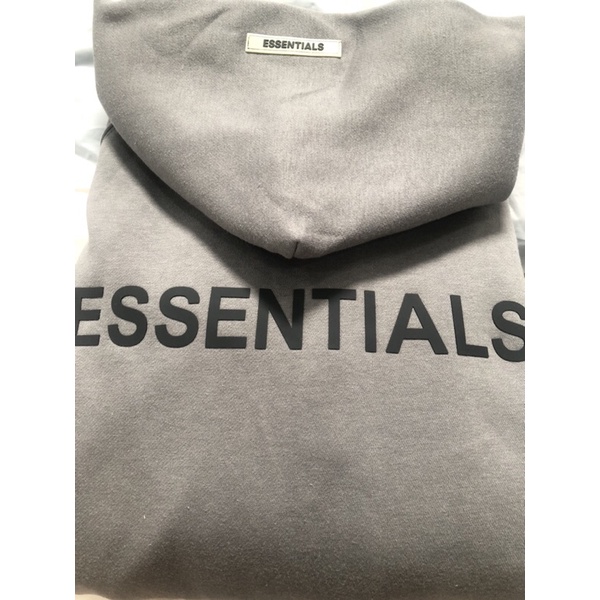 [SẴN] Áo khoác hãng Essentials CHỮ CAO SU (có kèm ảnh thật) | BigBuy360 - bigbuy360.vn