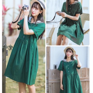Đầm thủy thủ xanh cổ trắng