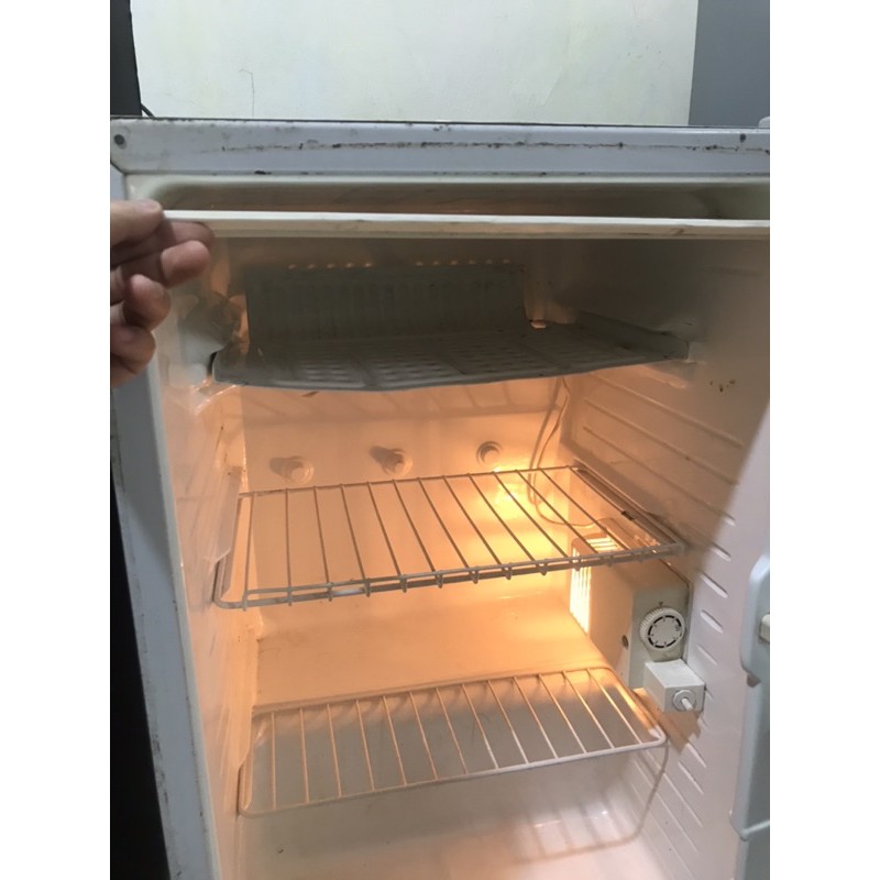 Tủ lạnh mini 90 lít sinh viên cũ