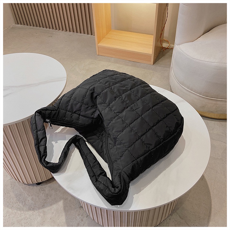 Túi Phao Đeo Chéo Jennie BLACKPINK đủ màu