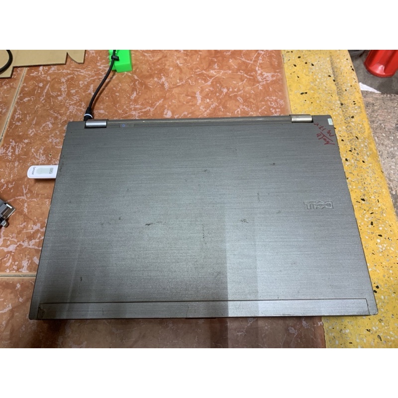 Rã xác laptop dell latitude e6410 bán linh kiện không bảo hành nhé