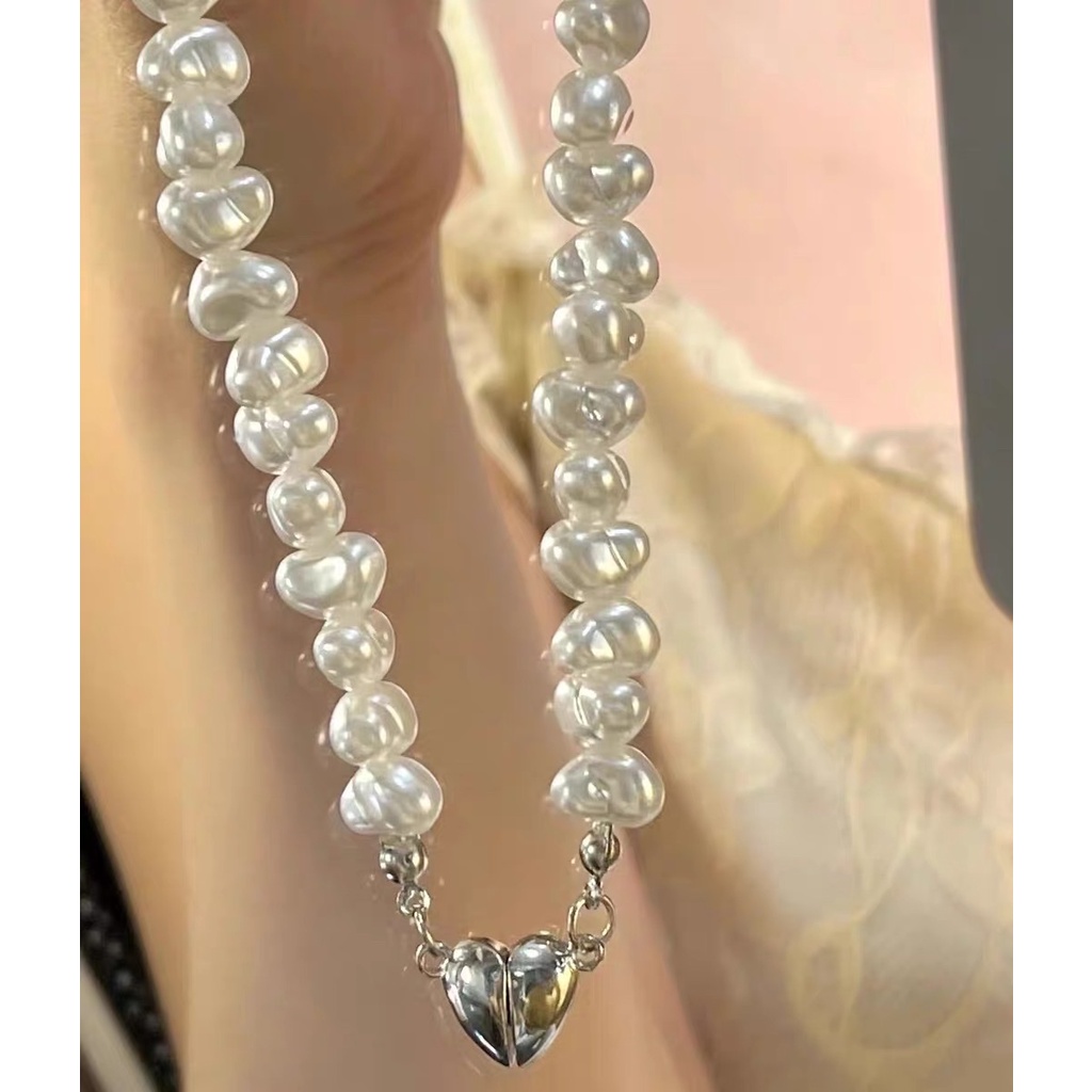 Vòng Cổ Hạt Trai Hình Trái Tim Nam Châm - Vani Store - TS000640