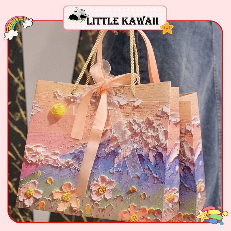 Túi giấy đựng quà ngang tranh hoa nghệ thuật