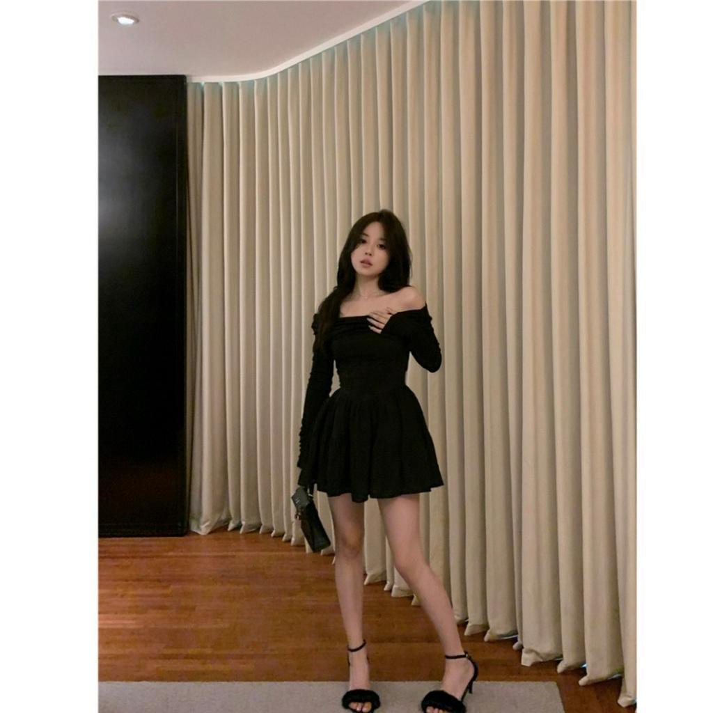 SET ÁO BẸT VAI CHÂN VÁY XOÈ