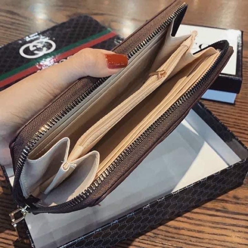 Ví dài nữ cầm tay Gucci sang chảnh