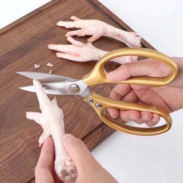 Kéo cắt gà Nhật Bản
