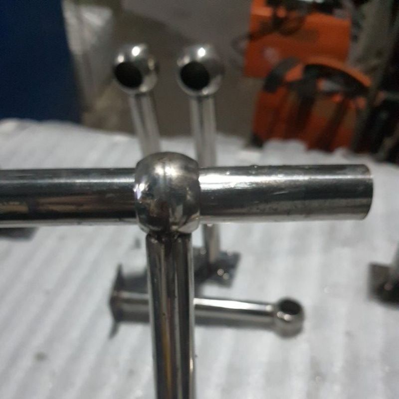 Combo 2 bass  xỏ ống inox tròn lỗ o22mm/o25mm dài 24cm , đế vuông 5cm , bắt tường không chống ke đỡ