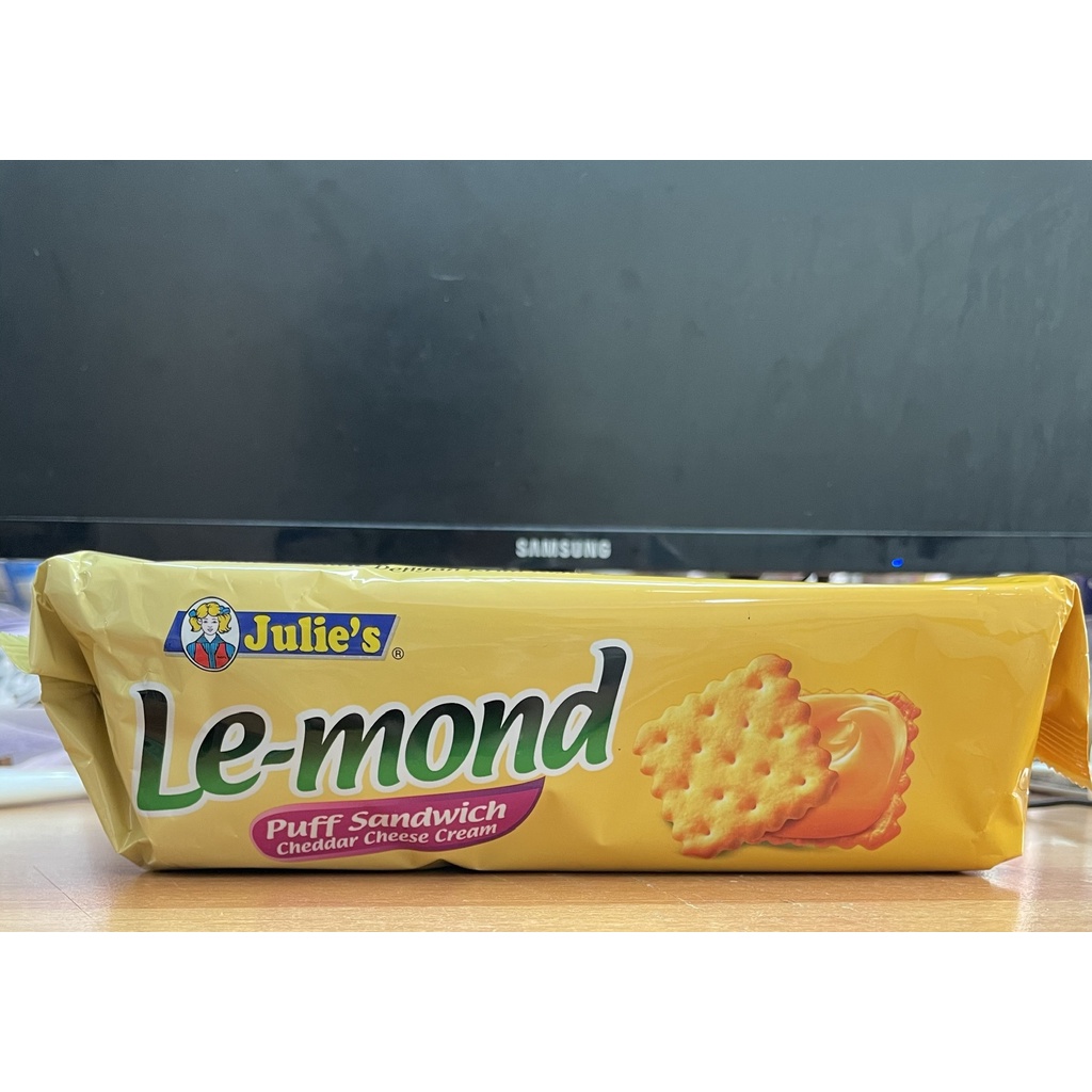 Bánh Quy Julie's Le-Mond Nhân Kem Phô Mai Cheddar Cheese Cream (Gói 180g) | BigBuy360 - bigbuy360.vn