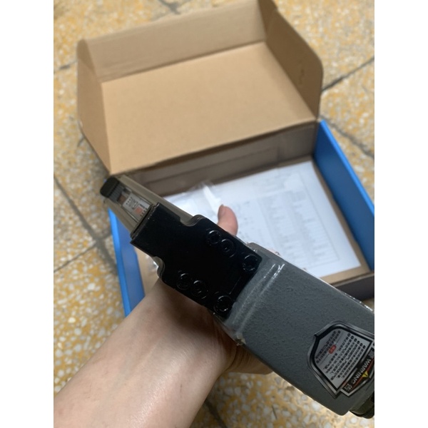 Súng bắn đinh gim U 1013 CHÍNH HÃNG TOK