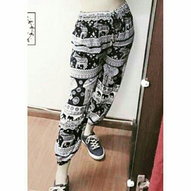 Combo 2 quần lanh thổ cẩm loại đẹp (màu ngẫu nhiên)